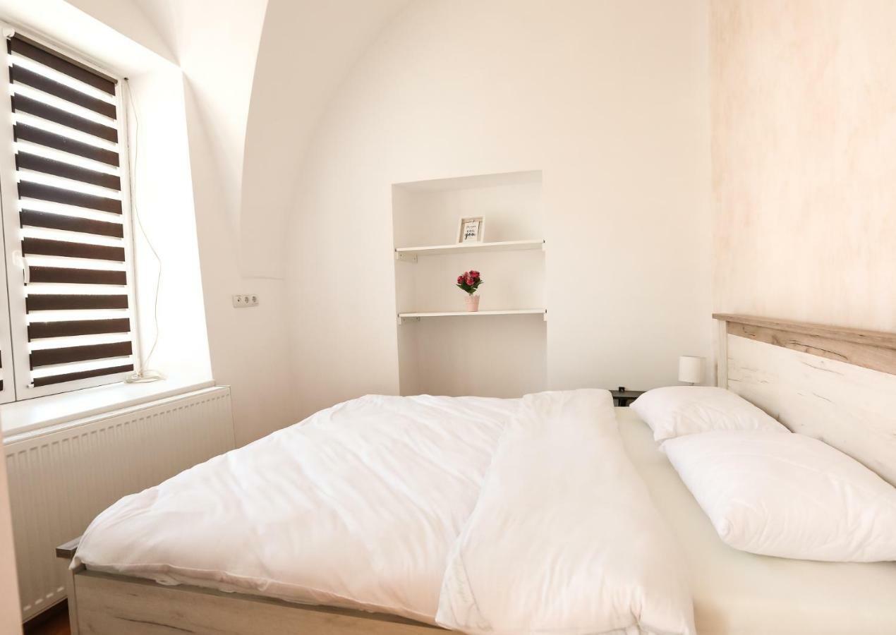 Serenity House Apartments Nagyszeben Kültér fotó